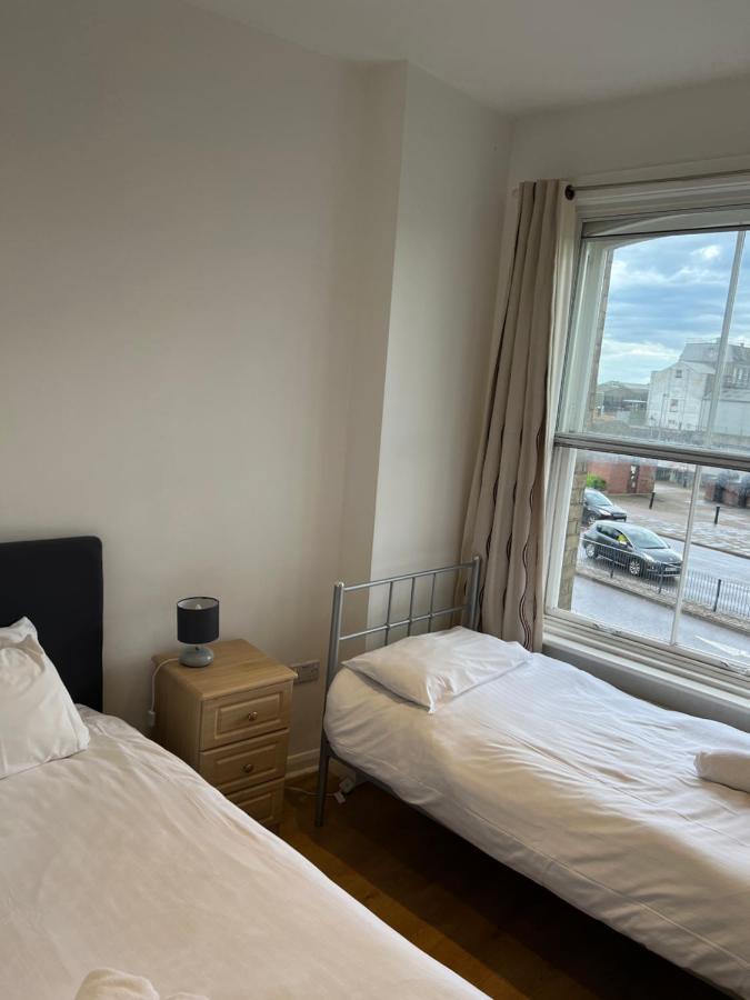 Entire Flat With View To River Yare, H 1 Грейт-Ярмут Экстерьер фото
